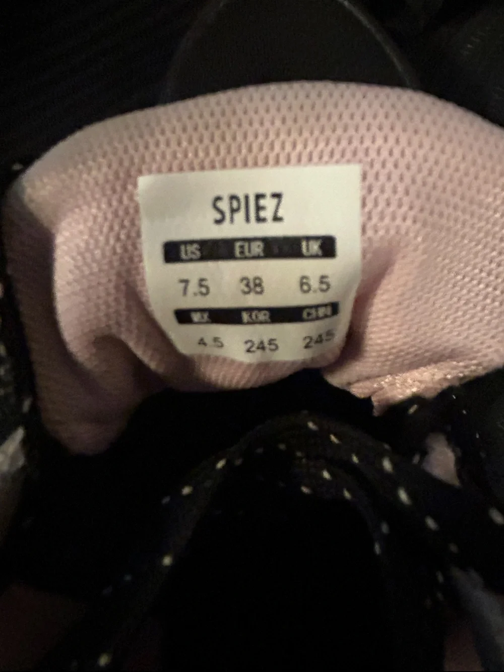 Spiez-Black & Pink Women's Athletic Sneakers